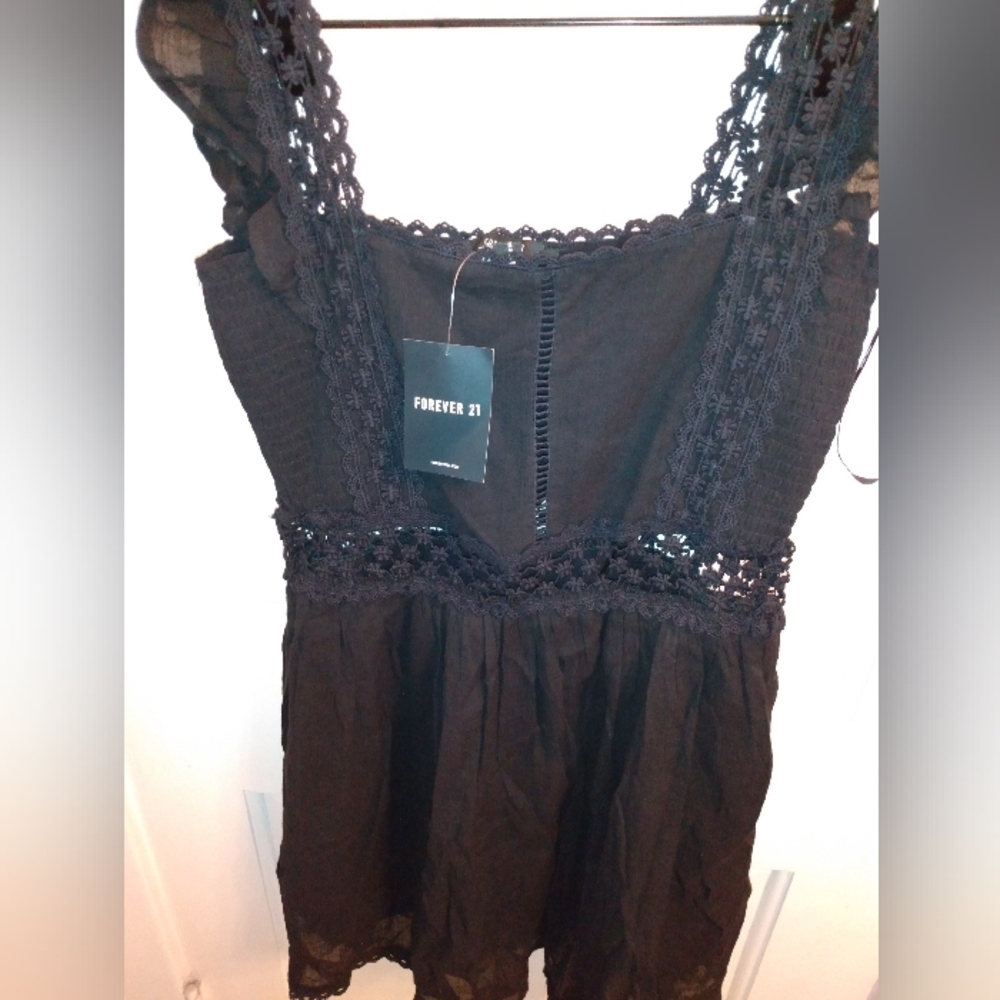 Whimsical black ruffle lace dress - Picture 2 of 6